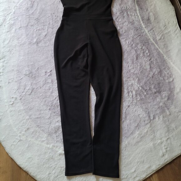 NWT! Boohoo scallop edge plunge jumpsuit size UK14/US10 - Picture 3 of 7